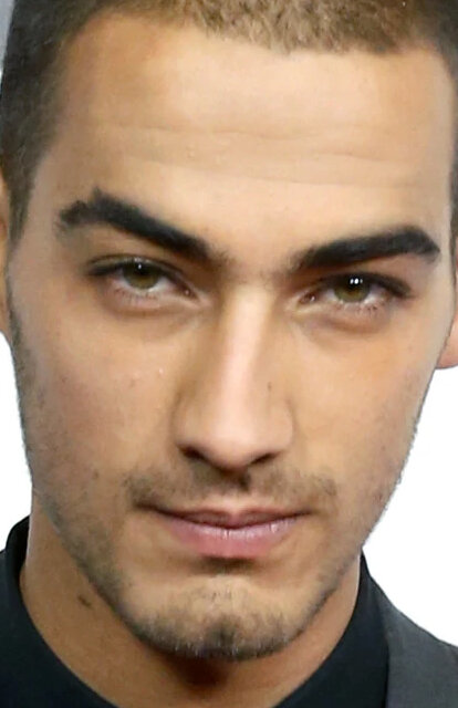 фото Мишель Дювал