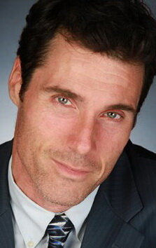 фото Джордж Томас