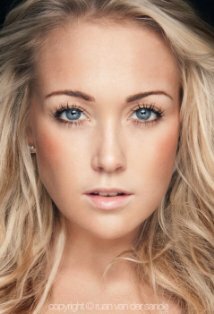 фото Люси-Энн Брукс