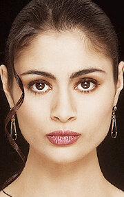 фото Шарлотта Льюис