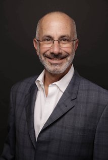 фото Расселл Ливайн