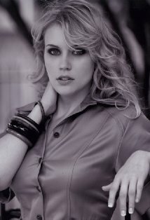 фото Мона Айронсайд