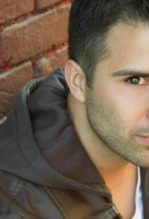 фото Мика Лайонс