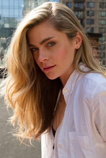 фото Hope Watson