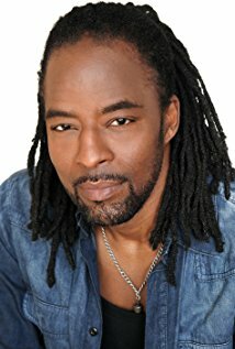 фото Dominick LaRae