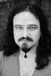 фото Джон Хартстон