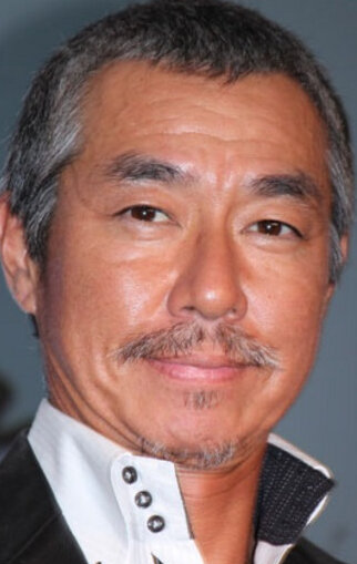 фото Тосиро Янагиба