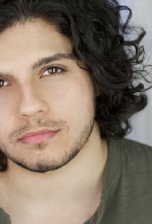 фото Джошуа Камерон