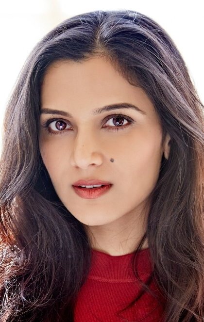 фото Зэния Старр