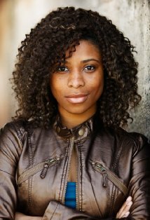 фото Gloria Altonnia