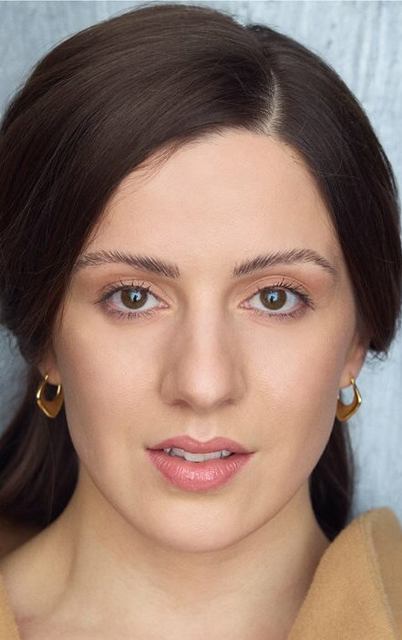 фото Eve-Yasmine Saoud-Easton