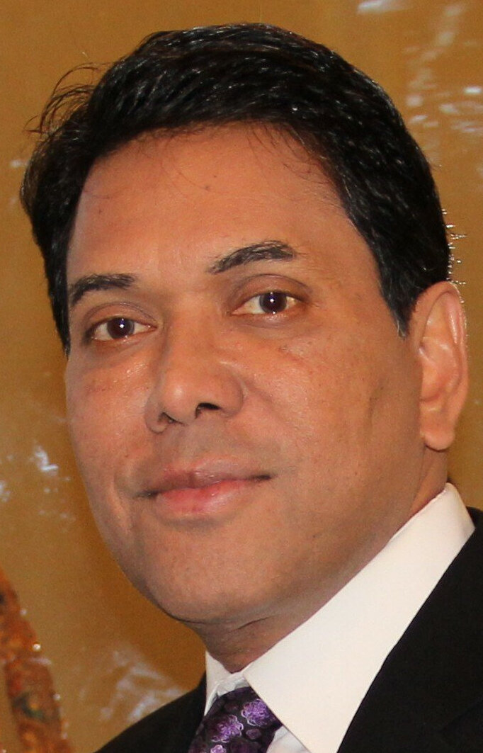 фото Арон Говил