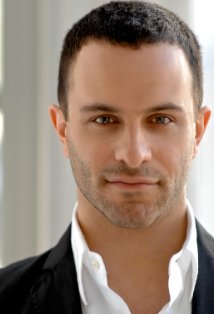 фото Аарон Коста Гэнис