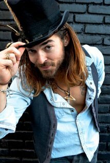 фото Люк Строуд