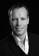 фото Olaf Schwennesen