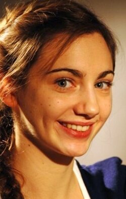 фото Лесли Меню