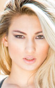 фото Жослин Уоттс