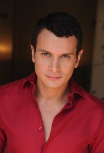 фото Деннис Веласко