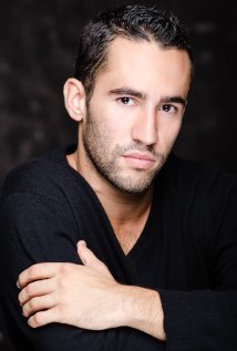 фото Джио Джеймс Бертойа