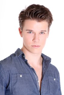 фото Brady Martin