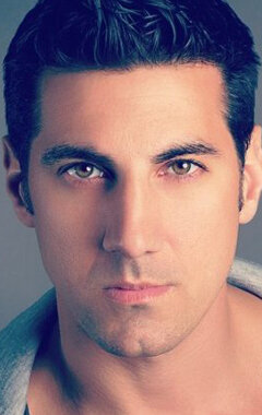 фото Дж.П. Валенти