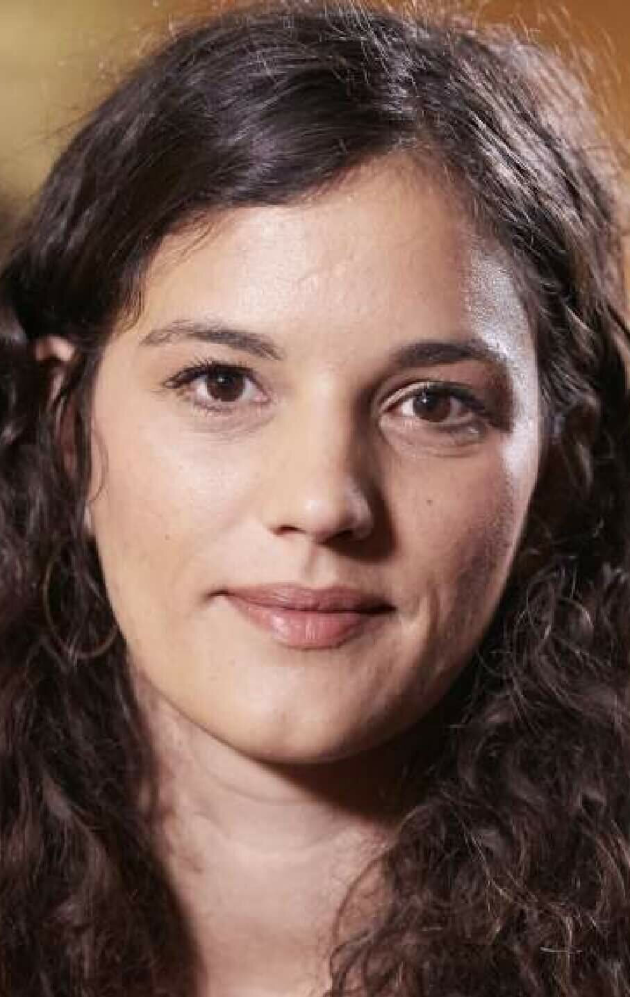 фото Эмма Бенестан