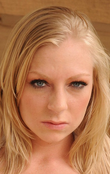 фото Бритни Брукс