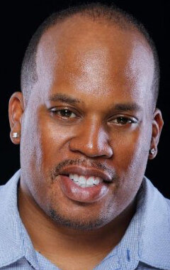 фото Брэндон Боуенс