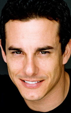 фото Майкл Кейд