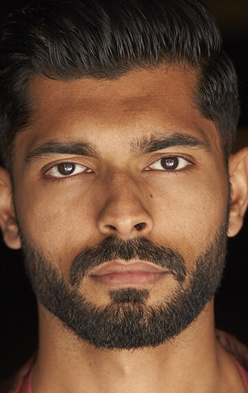 фото Анмол Кареер