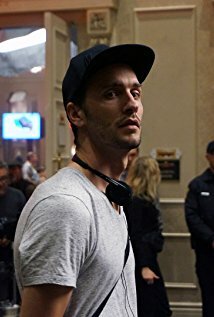 фото Джош Бэйкер