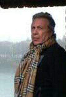 фото Джон Леоне