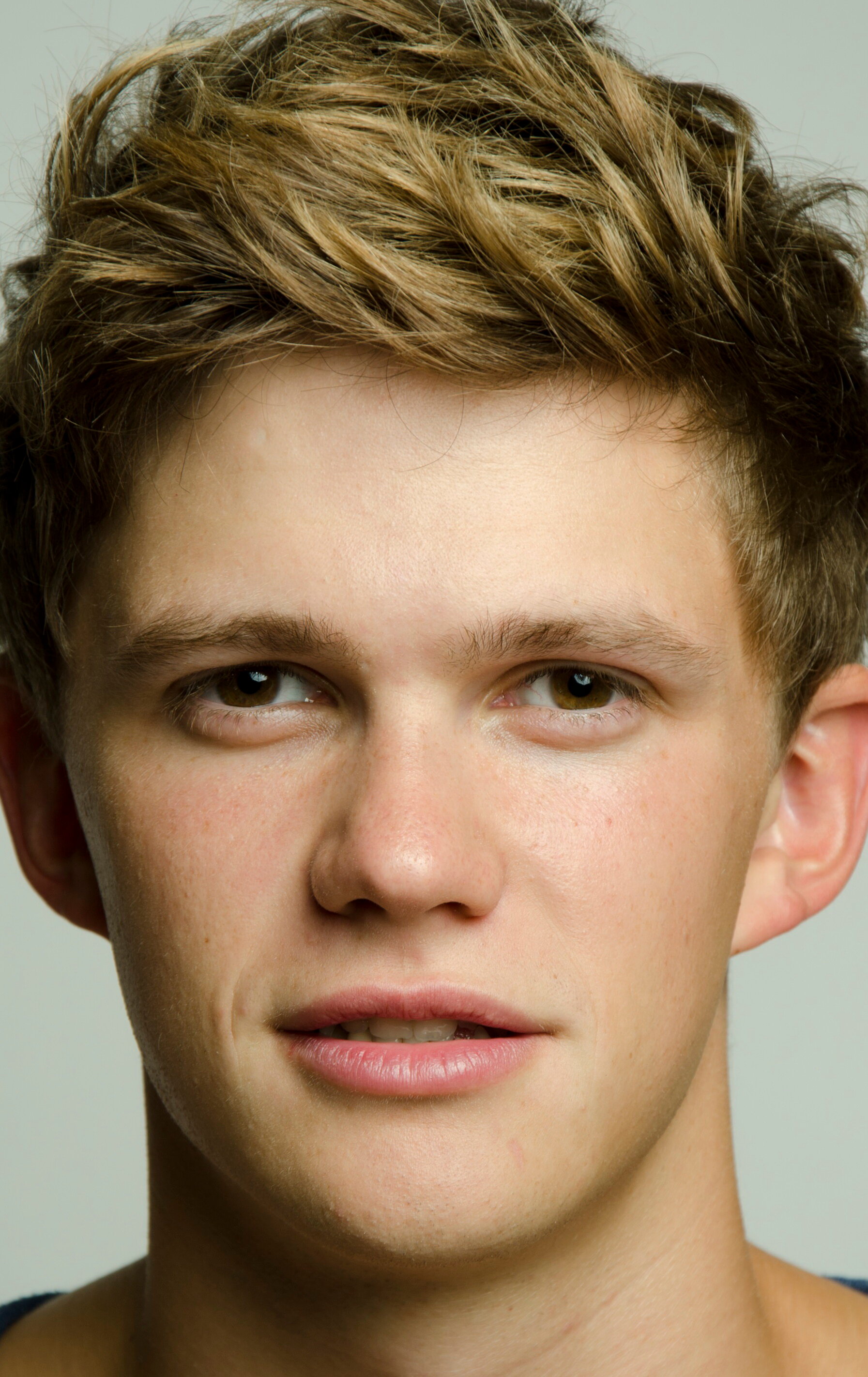 фото Том Прайор