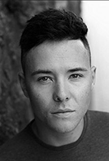 фото Джош Грин