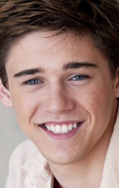 фото Джош Грин