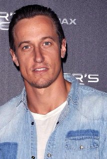 фото Адам Гибсон