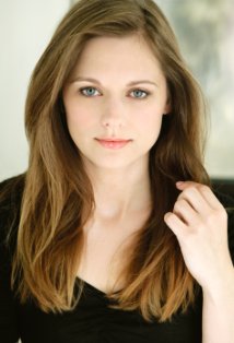 фото Avery Daman