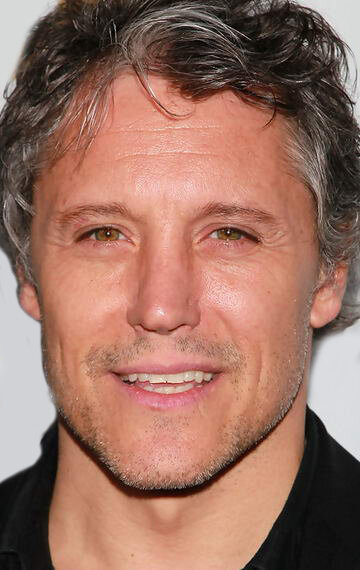 фото Макс Райан