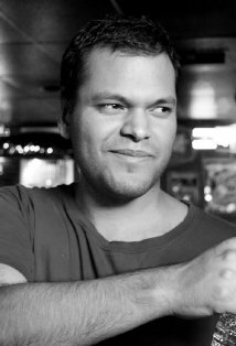 фото Оскар Эстрада