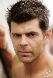 фото James Davall