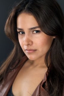 фото Kriss Dozal