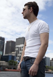 фото Julian Pillirone