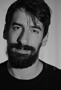 фото Адам Хартли