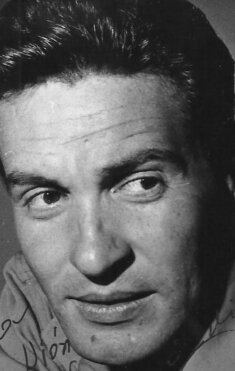 фото Карлос Менди