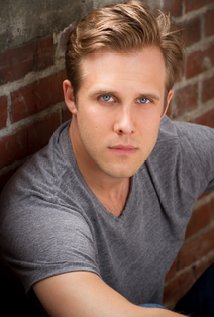 фото Joshua Stenseth