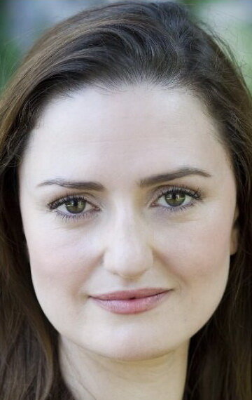 фото Лаура Кэнаван Хэйес