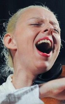 фото Gabriella Benak