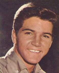 фото Пол Петерсен