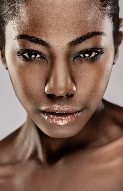 фото Клеопатра Вуд