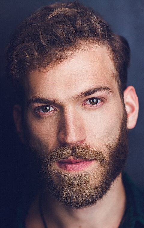 фото Такер Льюис